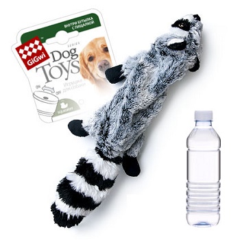 GiGwi игрушка для собак Шкурка енота с бутылкой с пищалкой 52 см (75270)